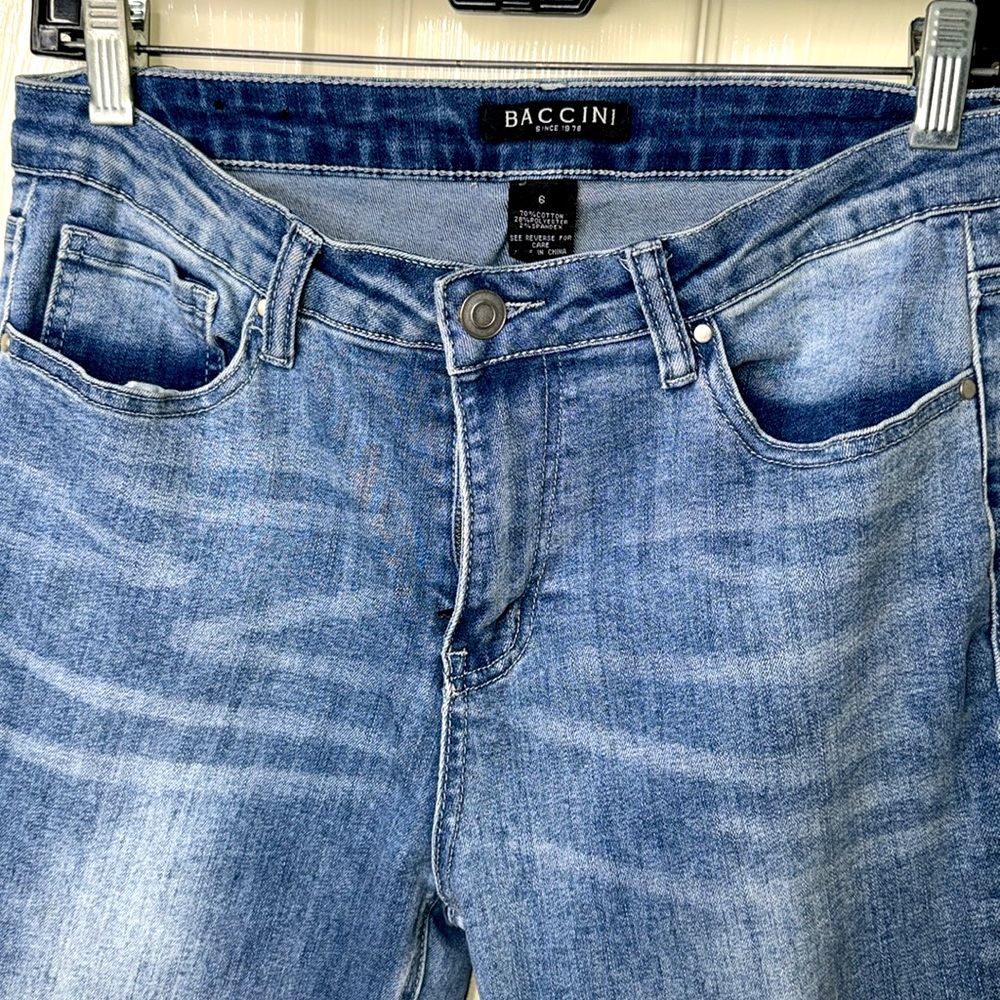 Baccini Premium Cropped Denim - Picture 2 of 4